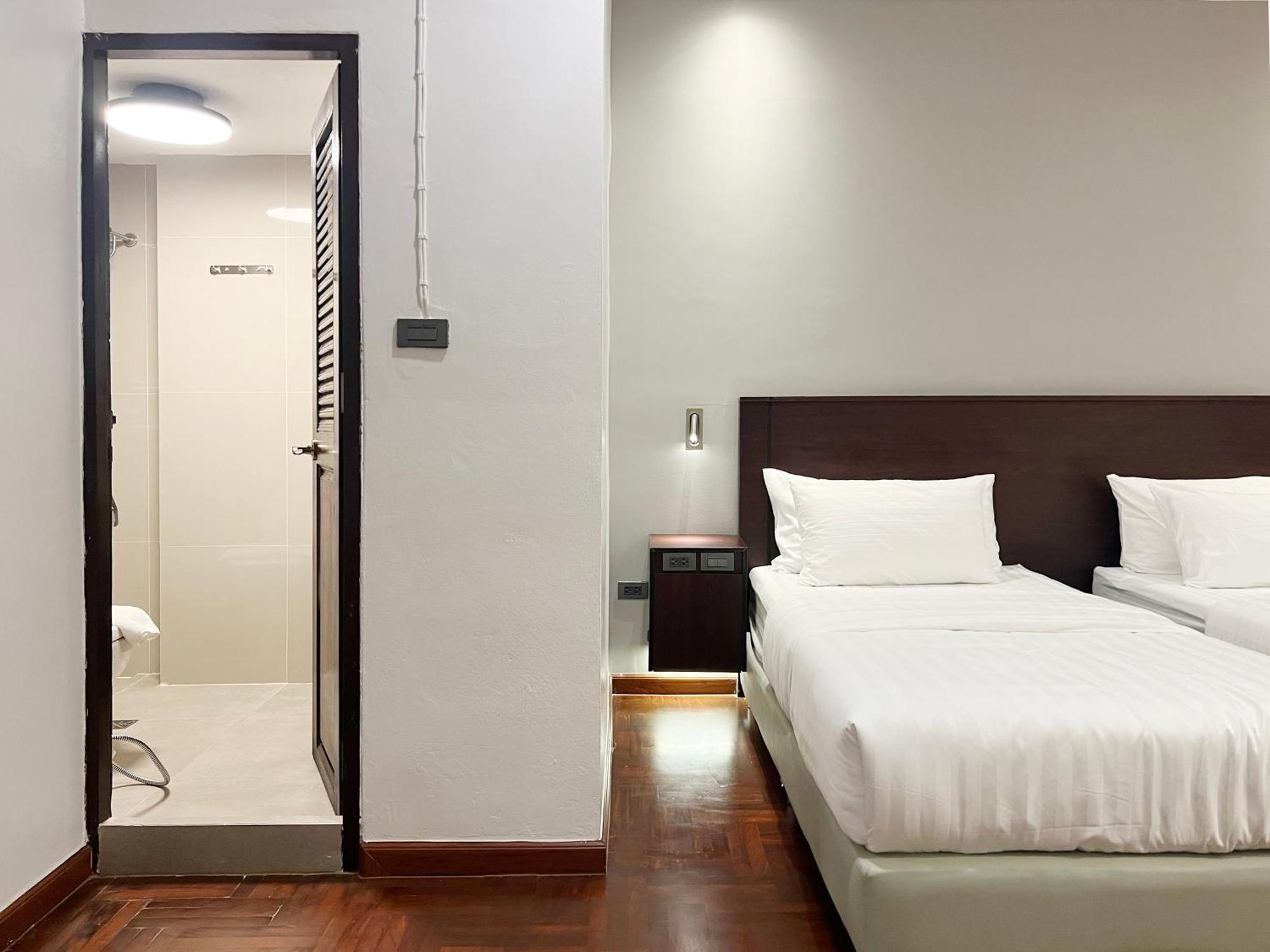 Home22 Private Apartment Bangkok